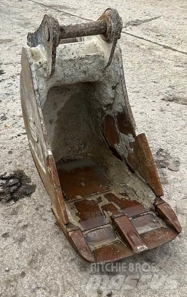  2' BUCKET, 65mm PINS Κουβάδες