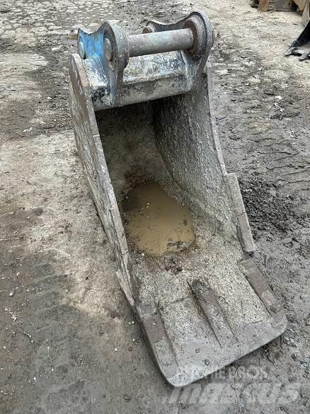  2' BUCKET, 65mm PINS Κουβάδες