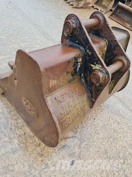  4' BUCKET, 65mm PINS Κουβάδες