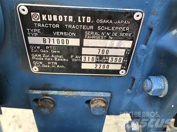 Kubota B7100D Εκσκαφείς Φορτωτές τύπου JCB