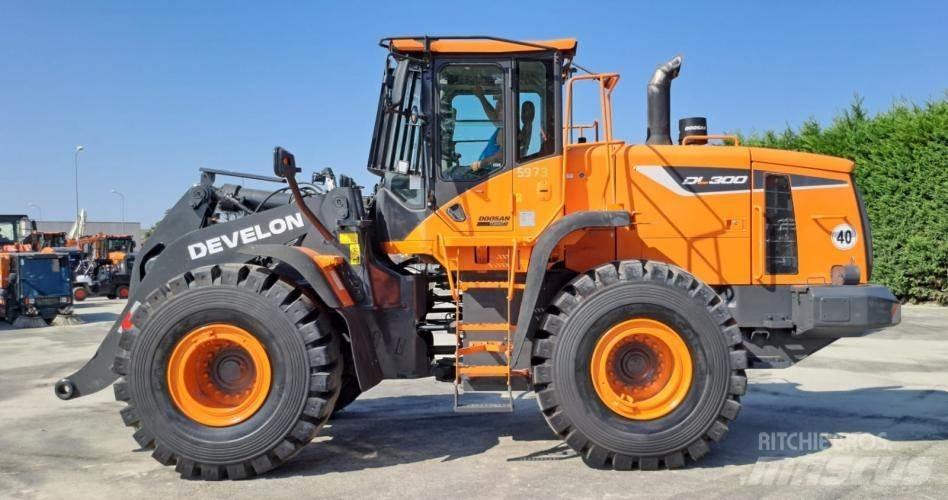 Doosan DL300-5 Φορτωτές με λάστιχα (Τροχοφόροι)