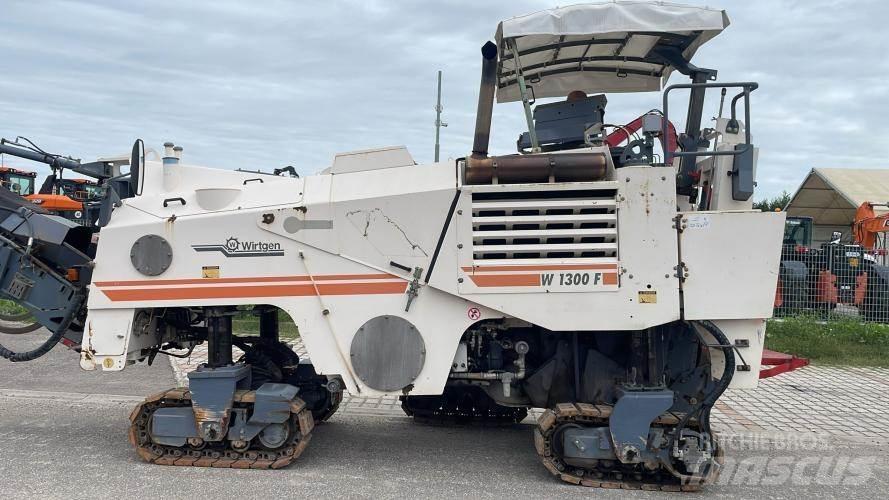 Wirtgen W 1300 F Επεξεργασίας επίστρωσης ασφάλτου