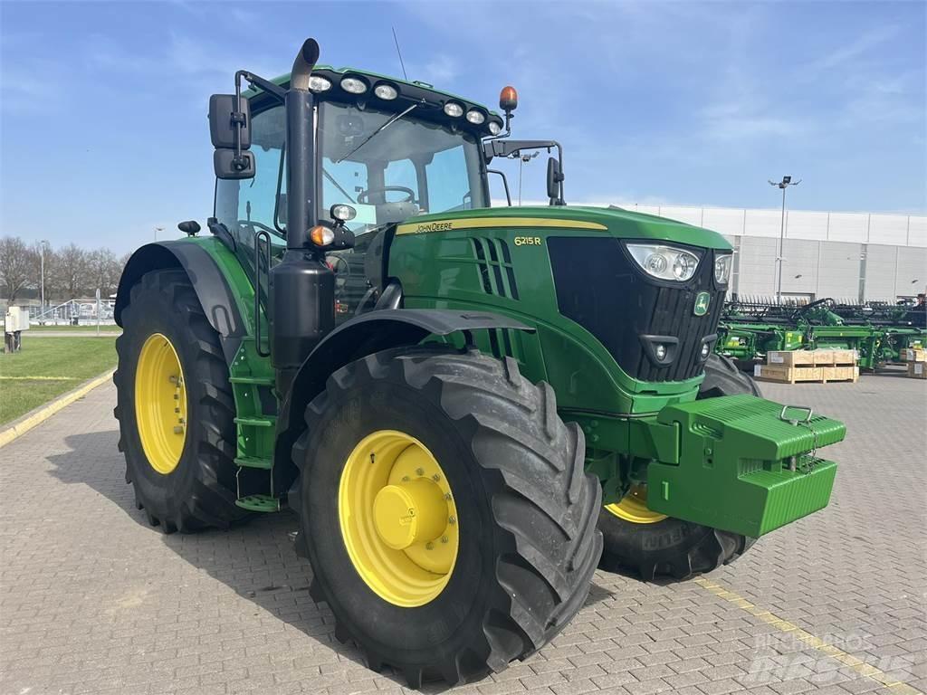 John Deere 6215R Τρακτέρ