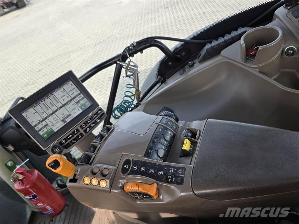 John Deere 6215R Τρακτέρ
