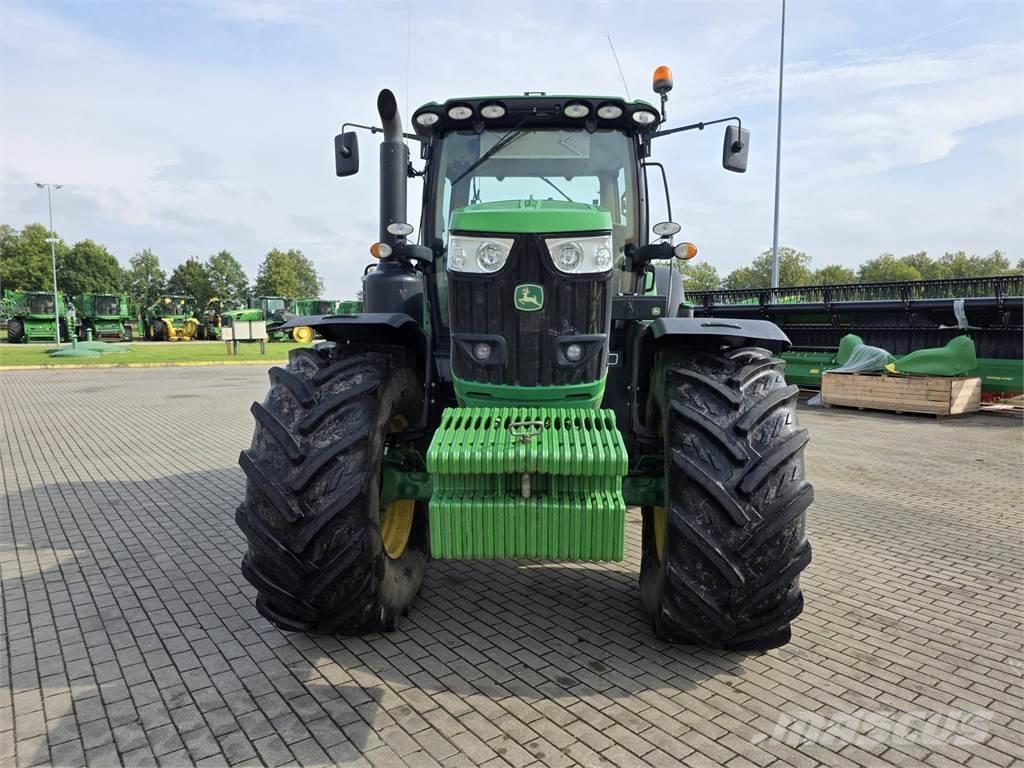John Deere 6215R Τρακτέρ
