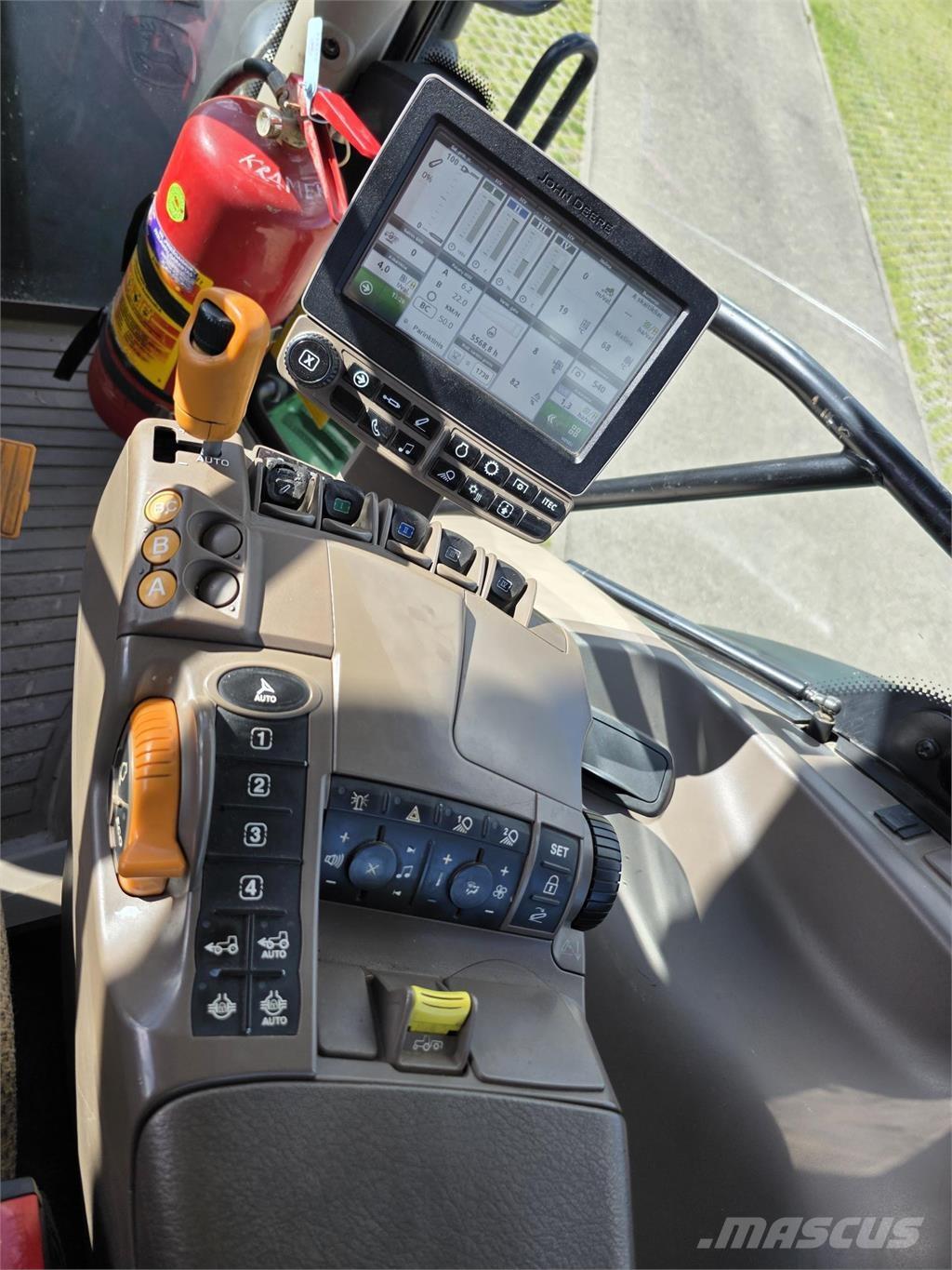 John Deere 6215R Τρακτέρ
