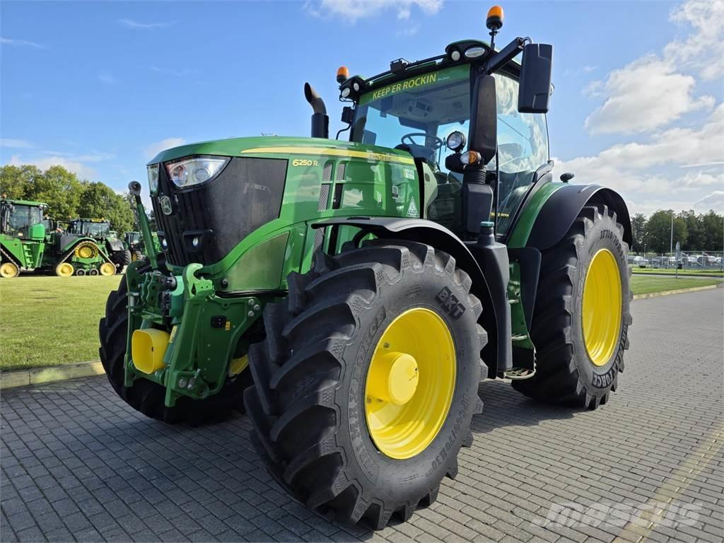 John Deere 6250R Τρακτέρ