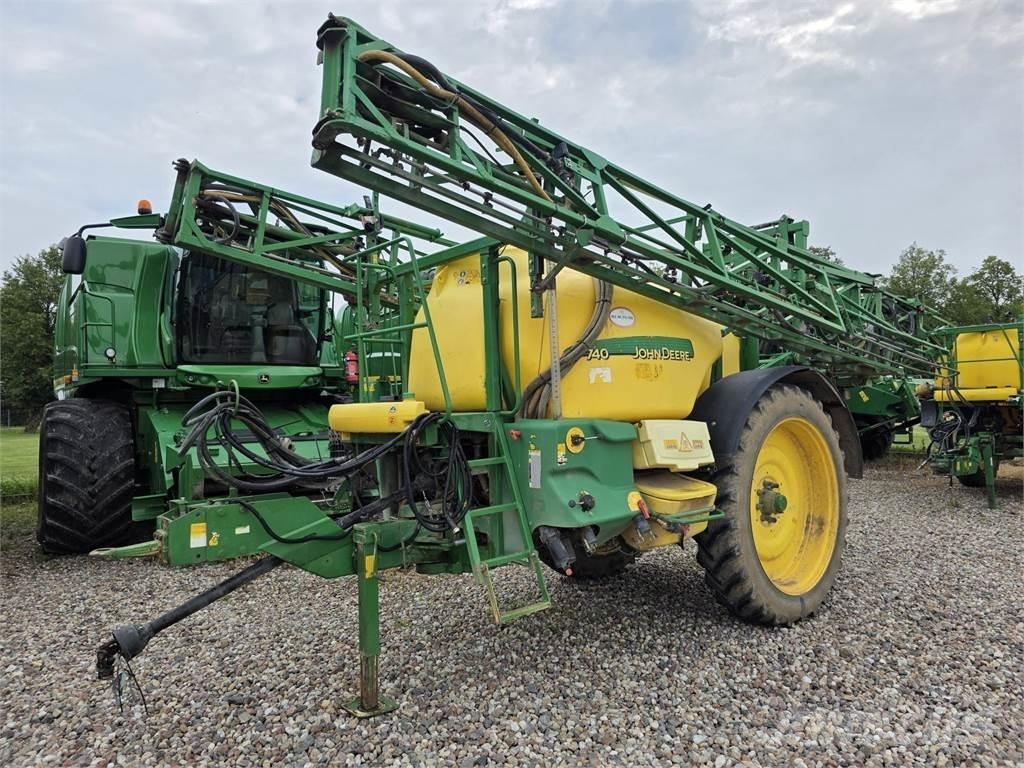 John Deere 740 Ρυμουλκούμενα ψεκαστικά