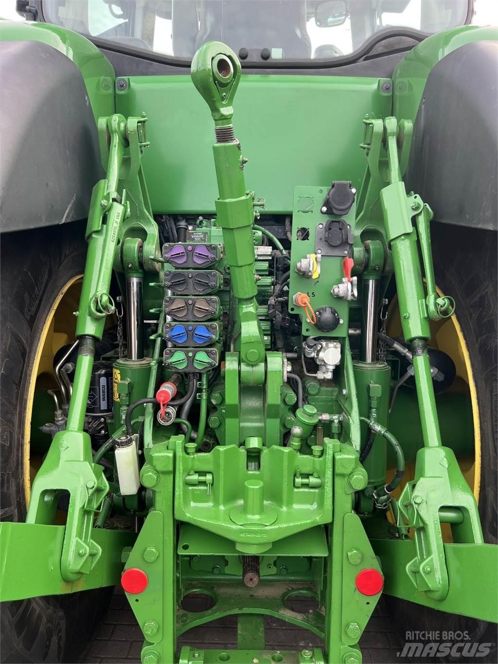 John Deere 8400R Τρακτέρ
