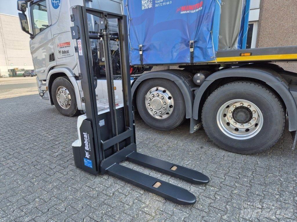 Bobcat LSM12N Παλετοφόρα πεζού χειριστή με ιστό
