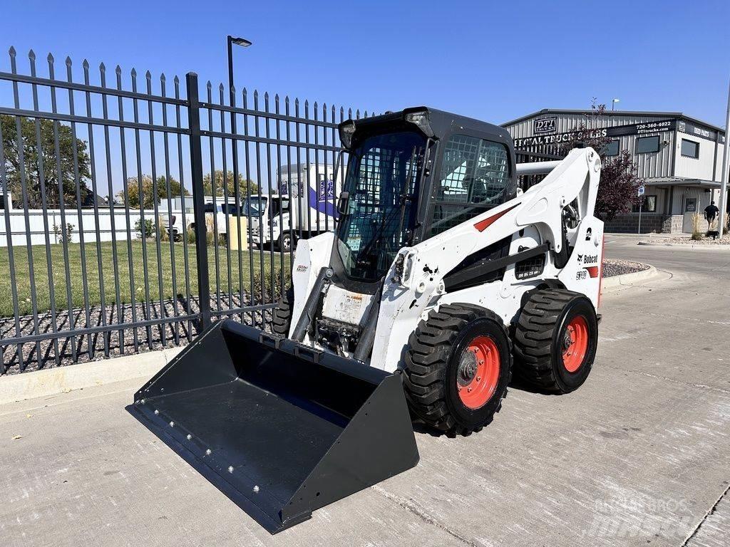 Bobcat S740 Φορτωτάκια