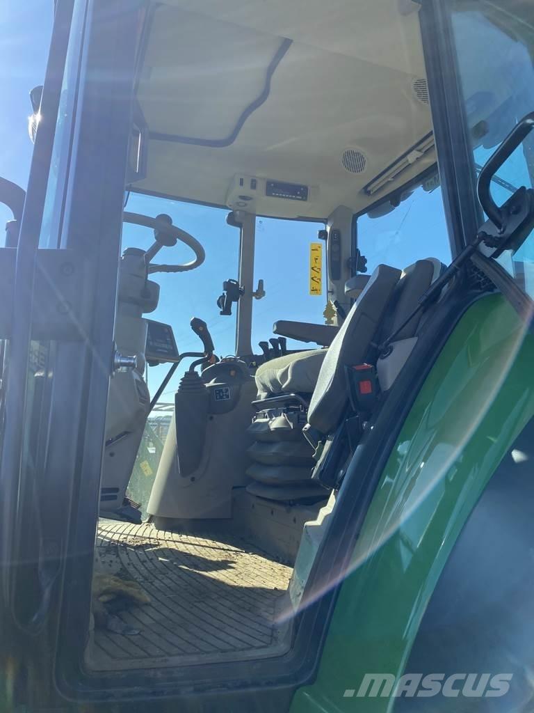 John Deere 6120M Τρακτέρ
