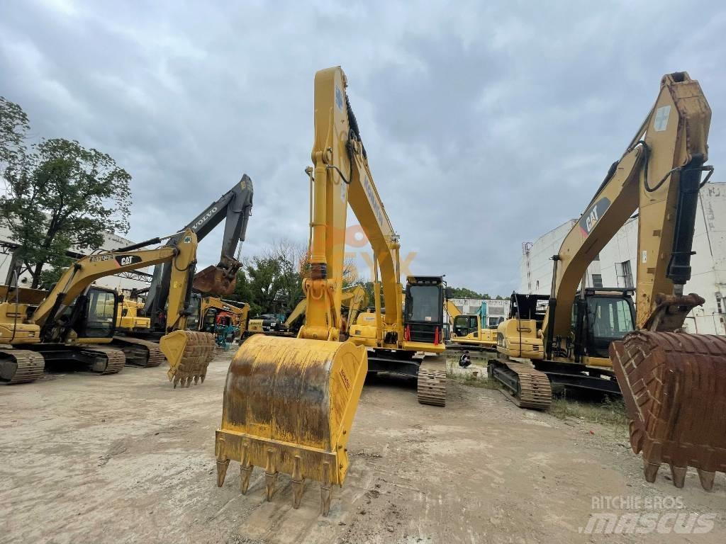 Komatsu PC 220 Εκσκαφείς με ερπύστριες