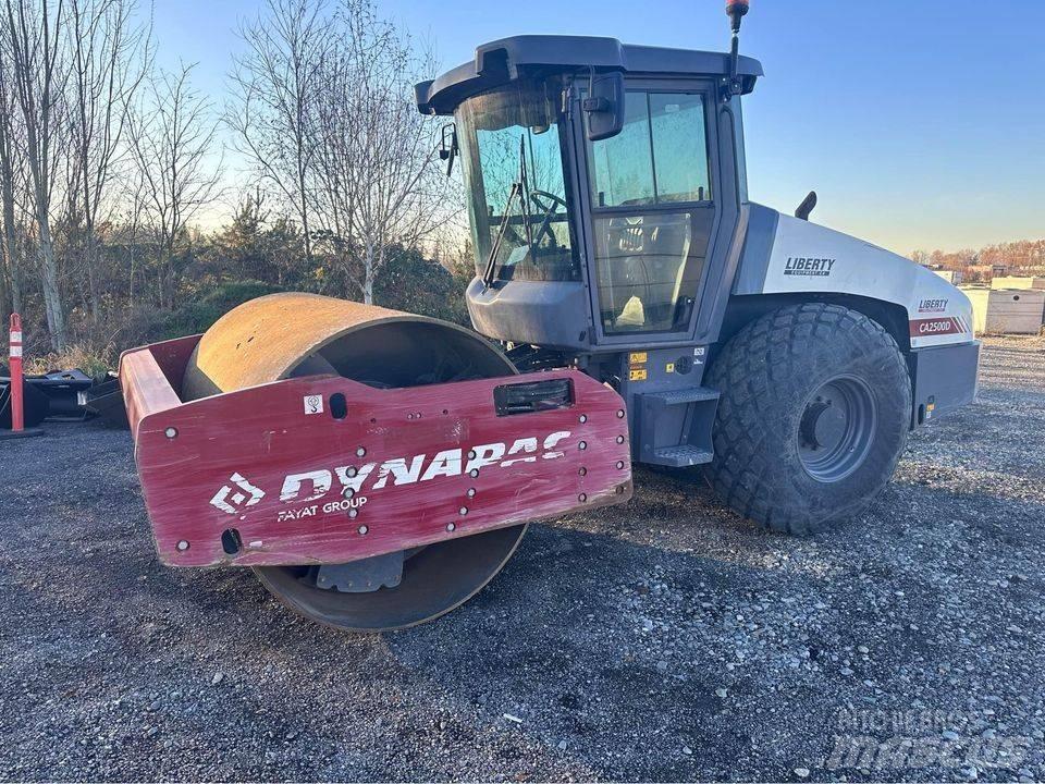 Dynapac CA 2500 D Οδοστρωτήρες μονού κυλίνδρου