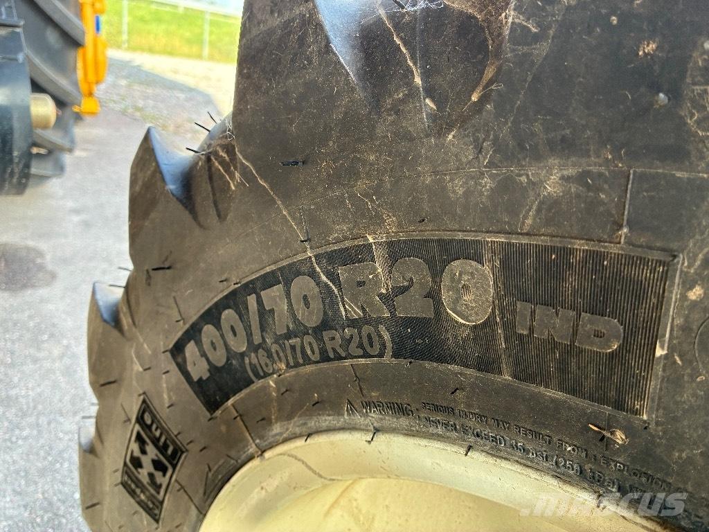 New Holland Tc 4.90 Θεριζοαλωνιστικές μηχανές