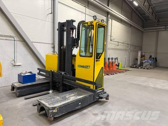 Combilift C3000STE Ανυψωτικά στενών δρόμων 4 κατευθύνσεων