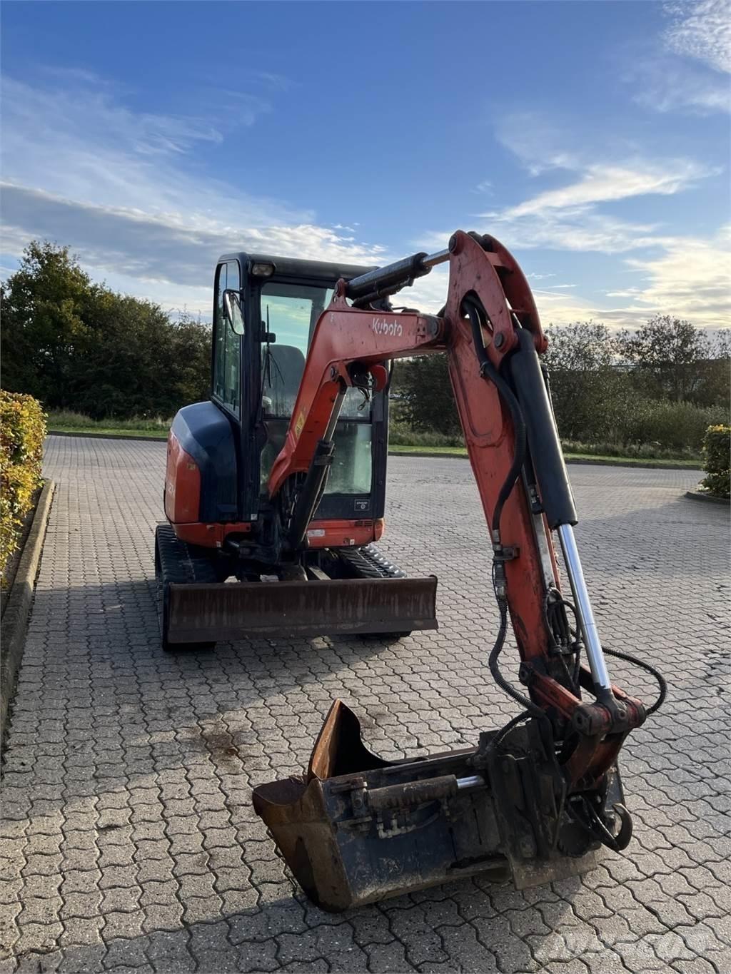 Kubota U27-4 GL HI Εκσκαφάκι (διαβολάκι) < 7t
