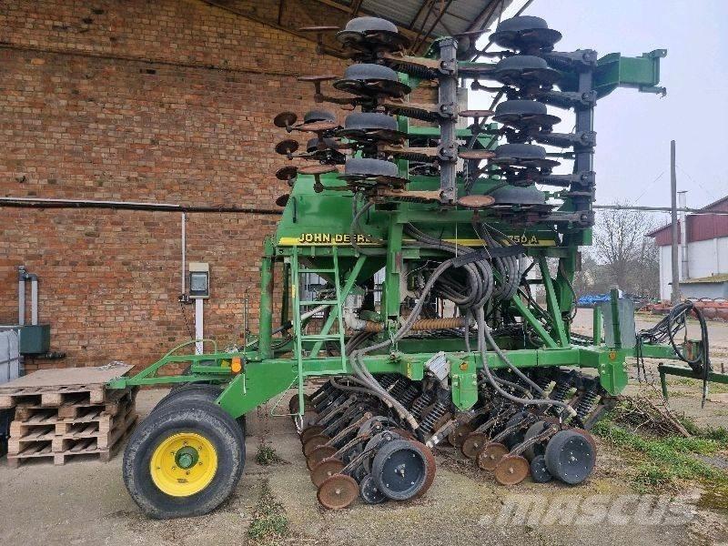 John Deere 750 A Σπορείς