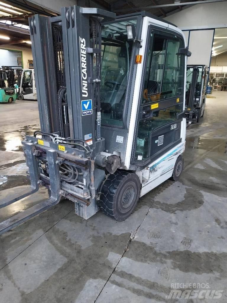 UniCarriers QX25 Ηλεκτρικά περονοφόρα ανυψωτικά κλαρκ
