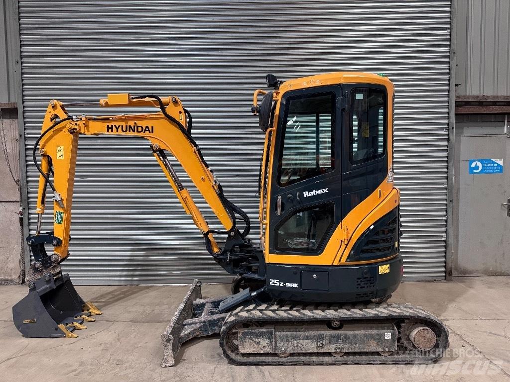 Hyundai R25Z-9 AK Εκσκαφάκι (διαβολάκι) < 7t