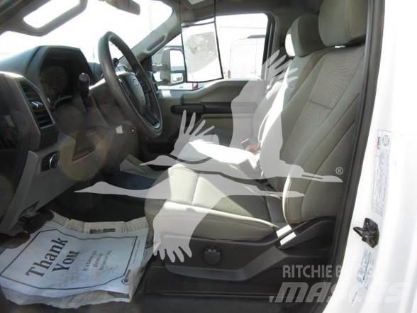 Ford F550 Φορτηγά Ανατροπή