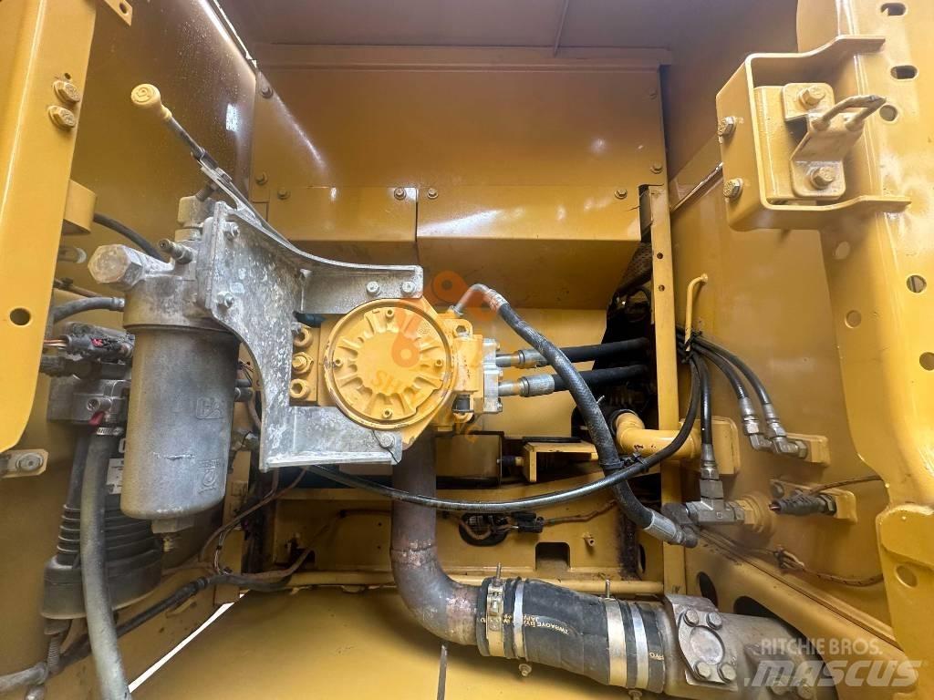CAT 330 Εκσκαφείς με ερπύστριες