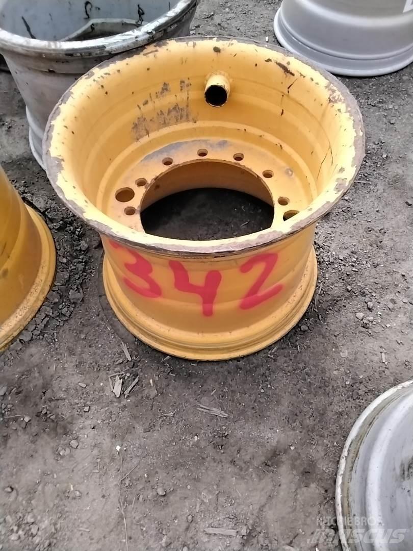 Rottne F12 20x26,5 Ελαστικά και ζάντες