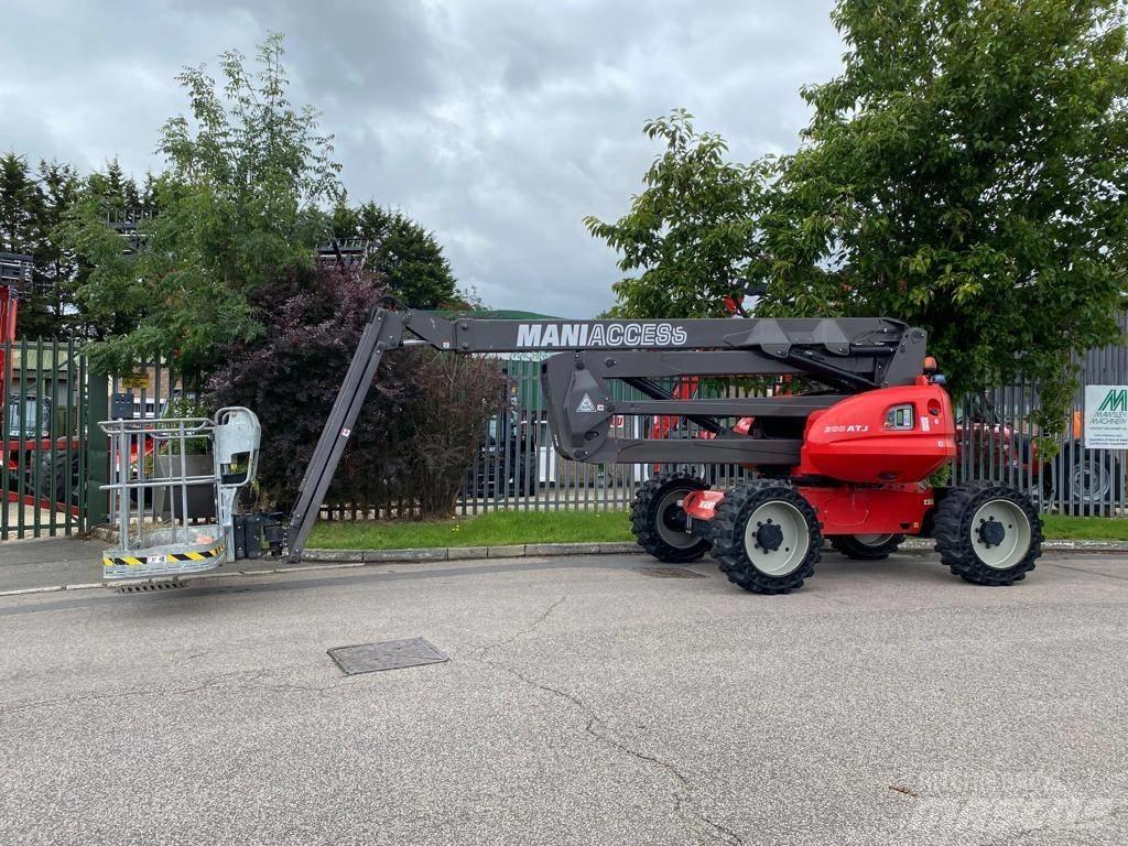 Manitou 200 ATJ Ανυψωτήρες με αρθρωτό βραχίονα