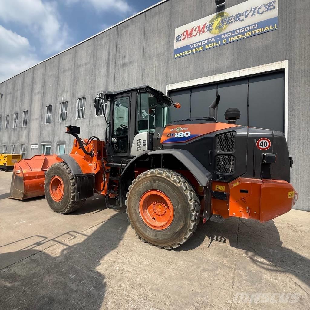 Hitachi ZW180-6 Φορτωτές με λάστιχα (Τροχοφόροι)