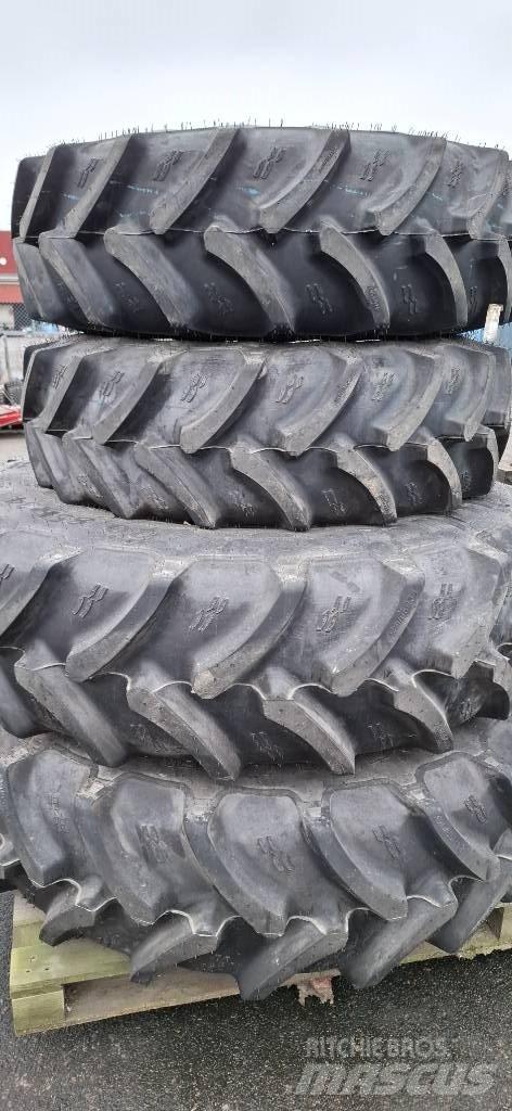 New Holland T5.110 Ελαστικά και ζάντες