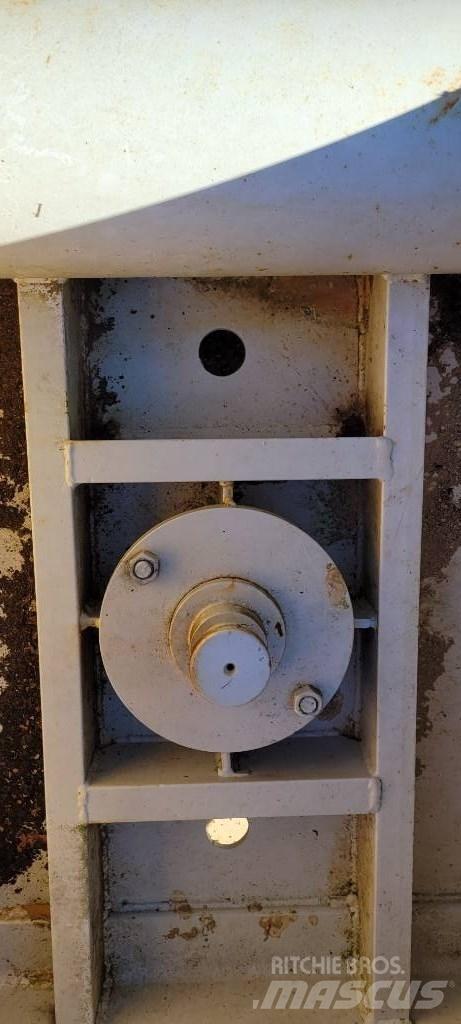 Fontaine NECK Οχήματα με χαμηλό δάπεδο