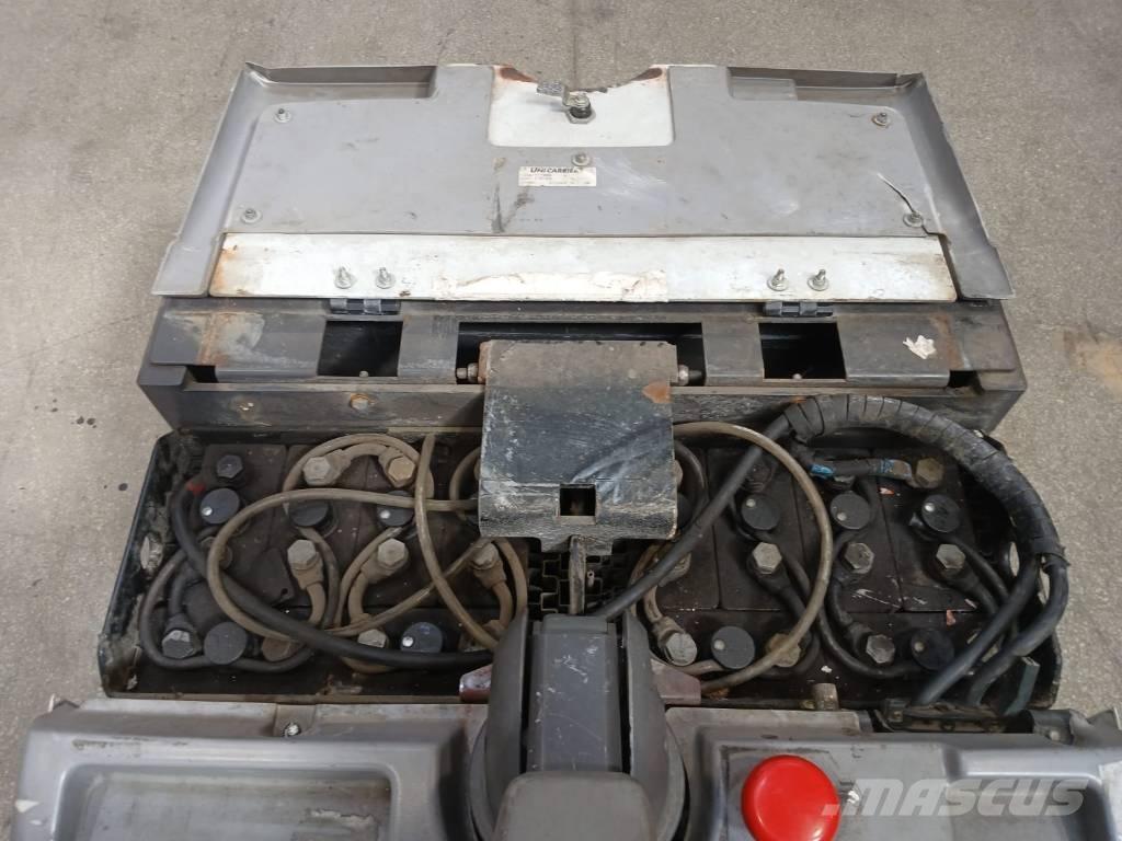 UniCarriers PLP 200 Χειροκίνητο περονοφόρο ανυψωτικό με πλατφόρμα