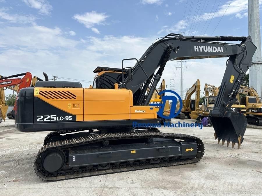 Hyundai 225LC-9S Εκσκαφείς με ερπύστριες