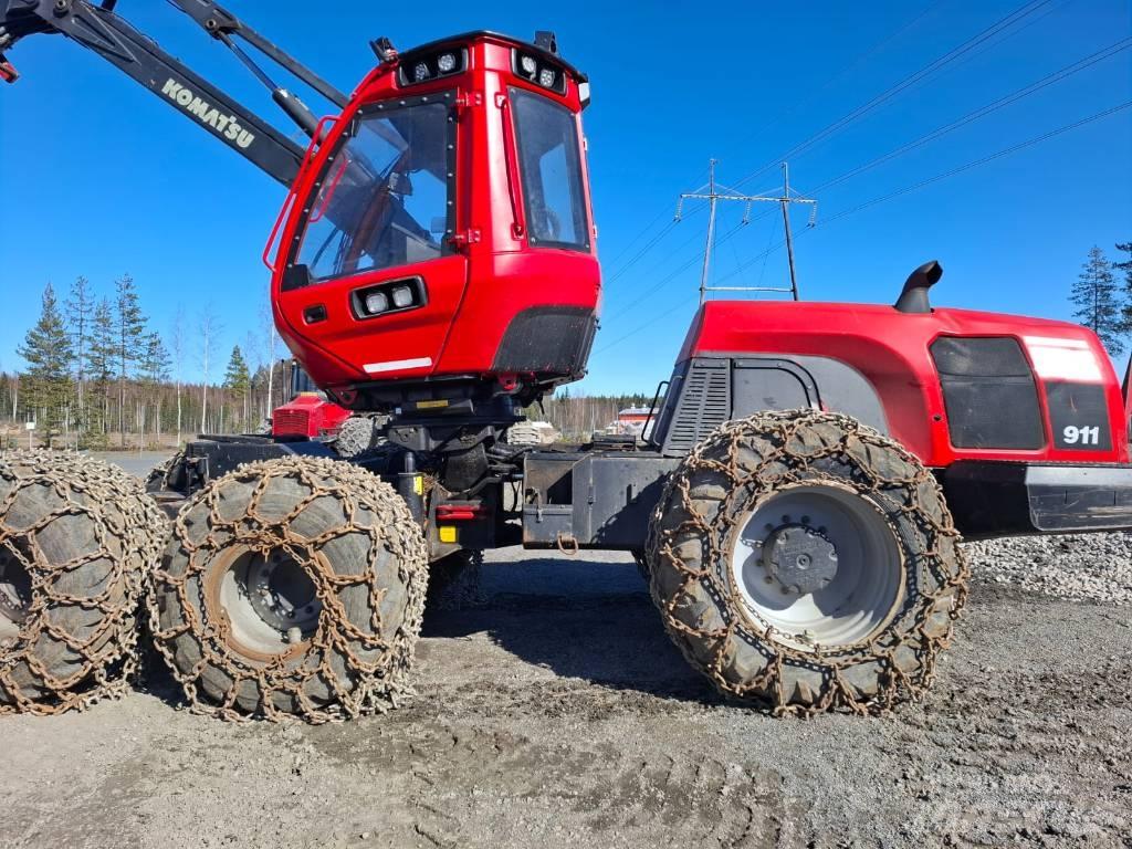 Komatsu 911 Θεριζοαλωνιστικές μηχανές