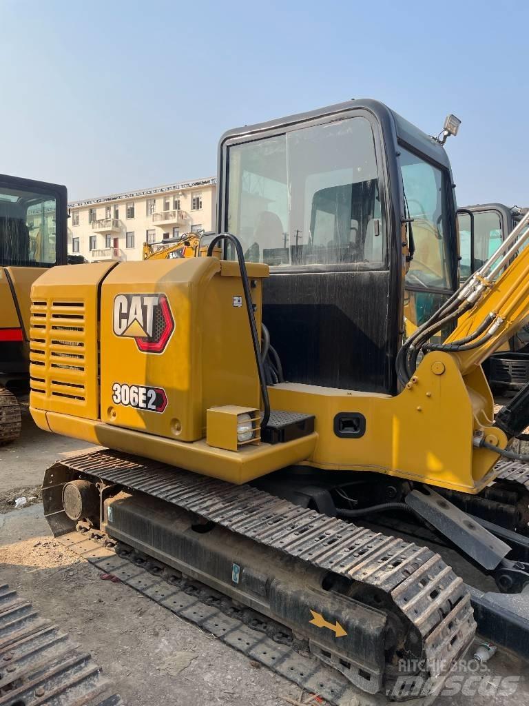 CAT 306 Εκσκαφείς με ερπύστριες