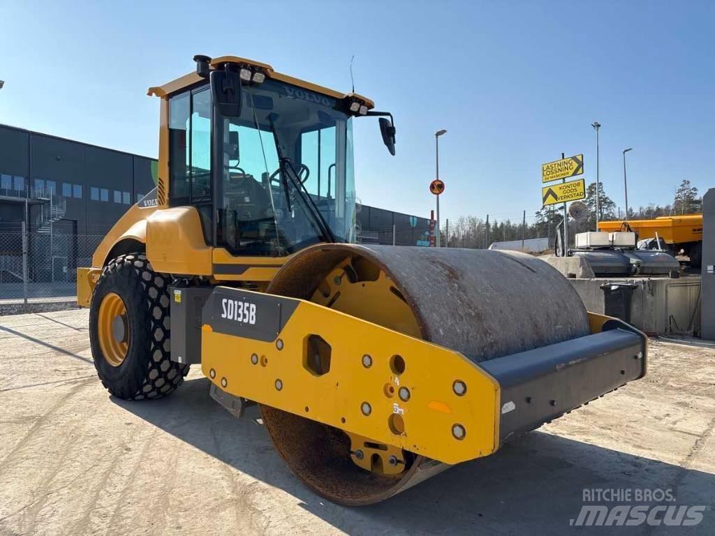 Volvo SD 135 B Οδοστρωτήρες μονού κυλίνδρου