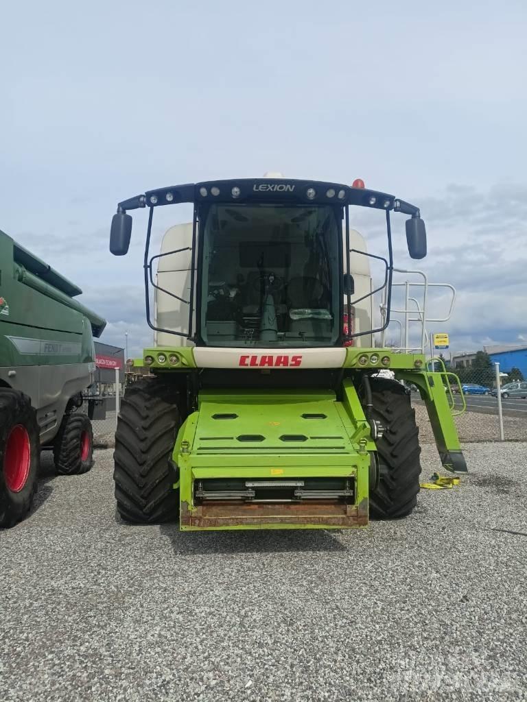 CLAAS Lexion 670 Θεριζοαλωνιστικές μηχανές