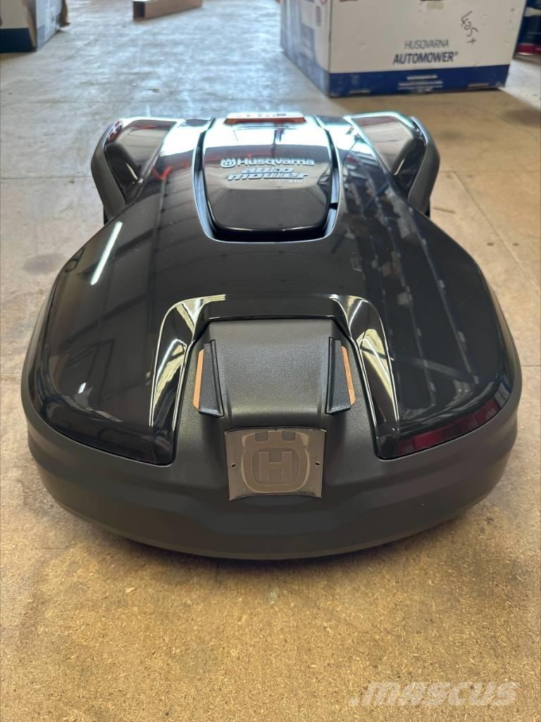 Husqvarna AM310 Ρομποτικά Χορτοκοπτικά