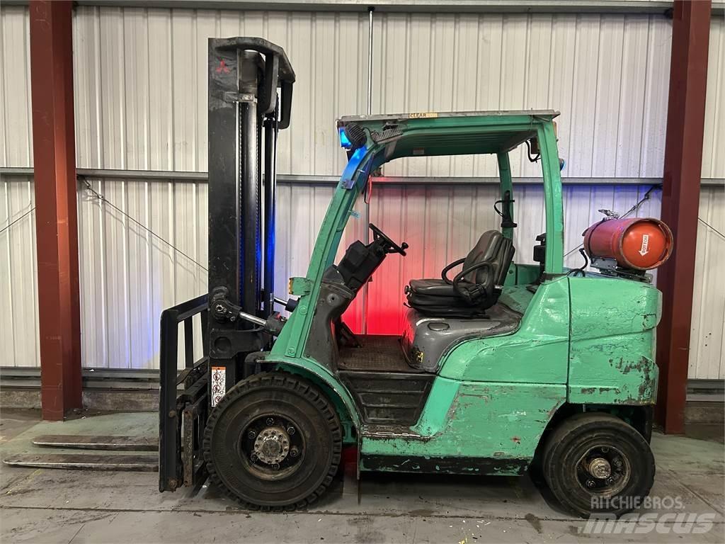 Mitsubishi FG40NT Περονοφόρα ανυψωτικά κλαρκ με φυσικό αέριο LPG