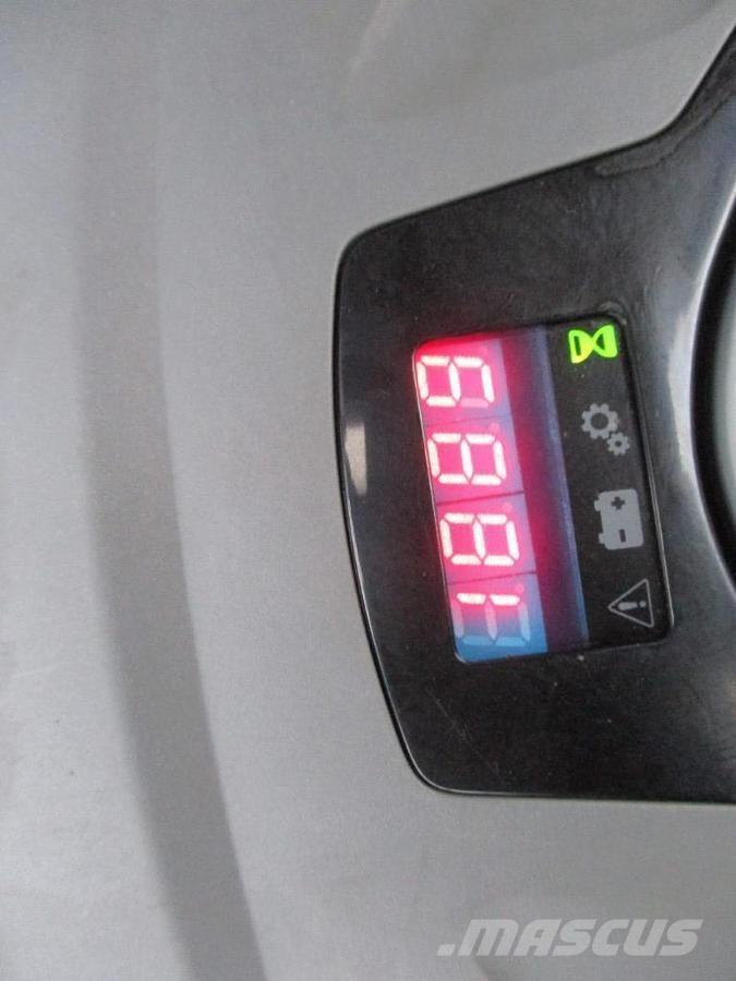 Toyota SPE120 Χειροκίνητο περονοφόρο ανυψωτικό με πλατφόρμα