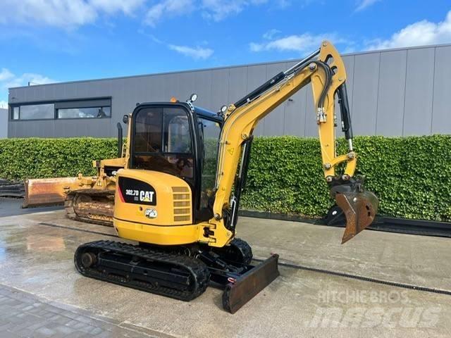 CAT 302.7 D CR Εκσκαφάκι (διαβολάκι) < 7t