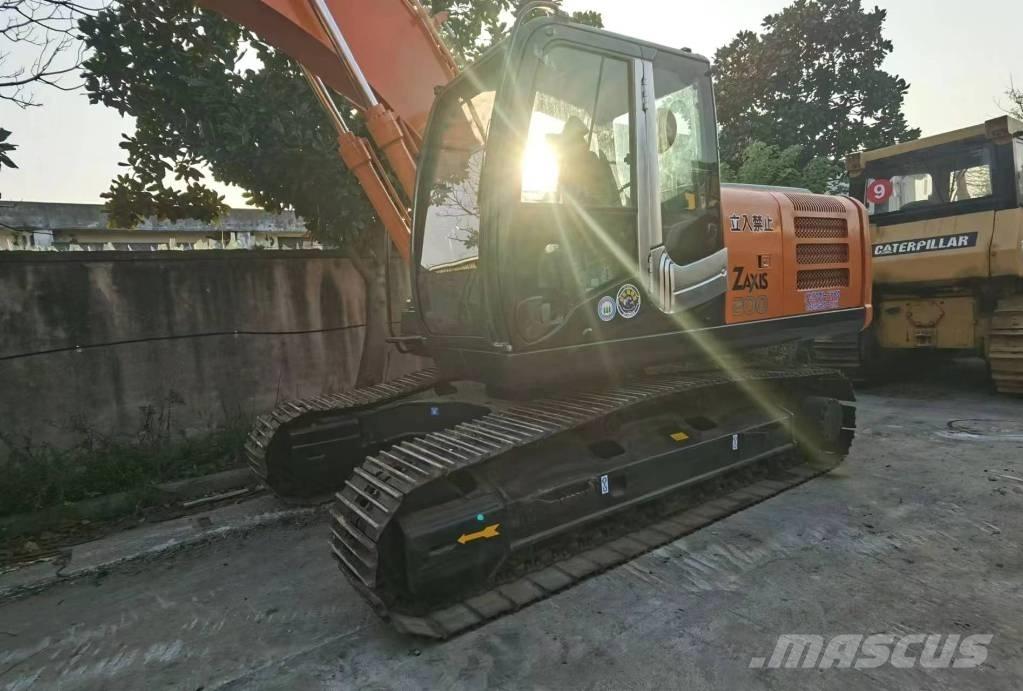Hitachi ZX 200 Εκσκαφείς με ερπύστριες