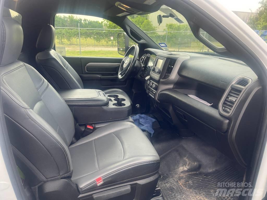 RAM 5500 Φορτηγά Kαρότσα με ανοιγόμενα πλαϊνά