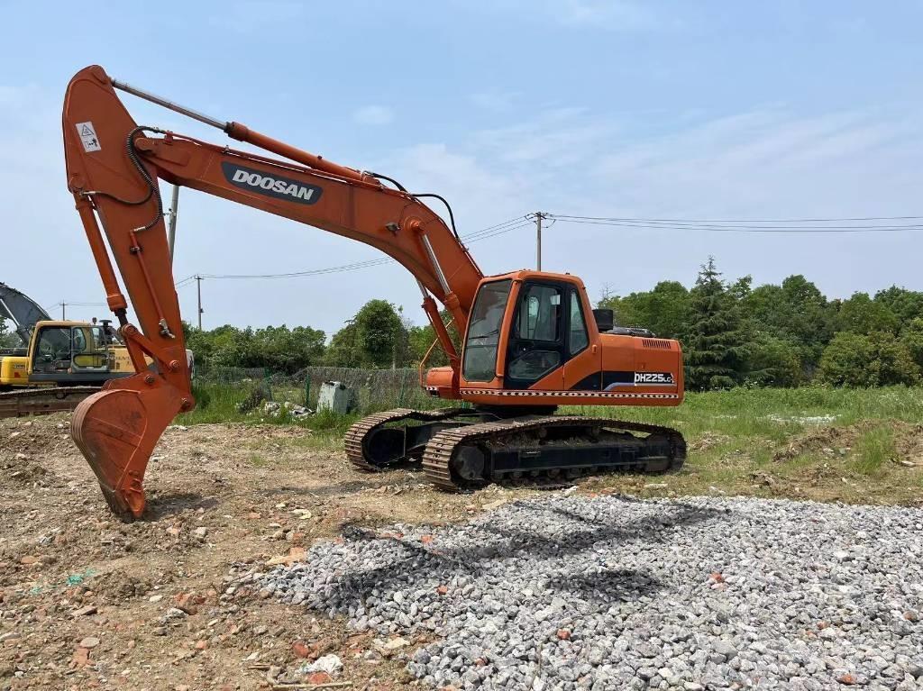 Doosan DH225 Εκσκαφείς με ερπύστριες