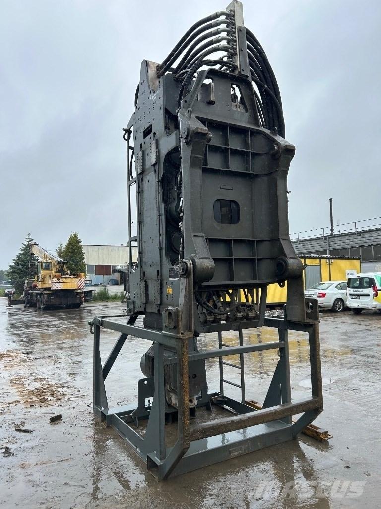 Liebherr LV36 Δονούμενοι πασσαλομπήχτες