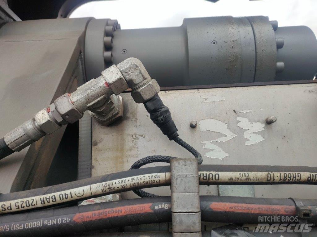 Liebherr LV36 Δονούμενοι πασσαλομπήχτες