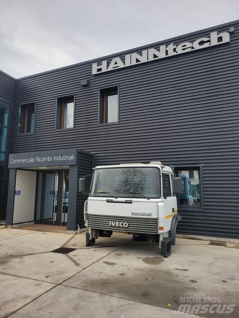 Iveco TURBOTECH Καμπίνες και εσωτερικό
