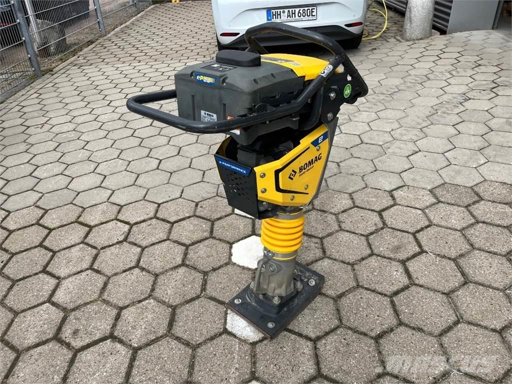 Bomag BT60E Επίπεδοι κόπανοι