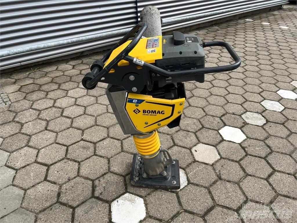 Bomag BT60E Επίπεδοι κόπανοι