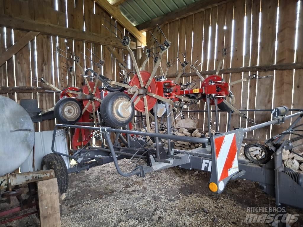 Fella Th1100 Τσουγκράνες και χορτοξηραντικές μηχανές